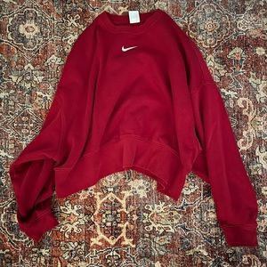 nike cropped crew neck